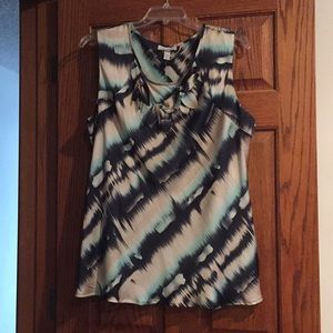 New Dressbarn sleeveless blouse